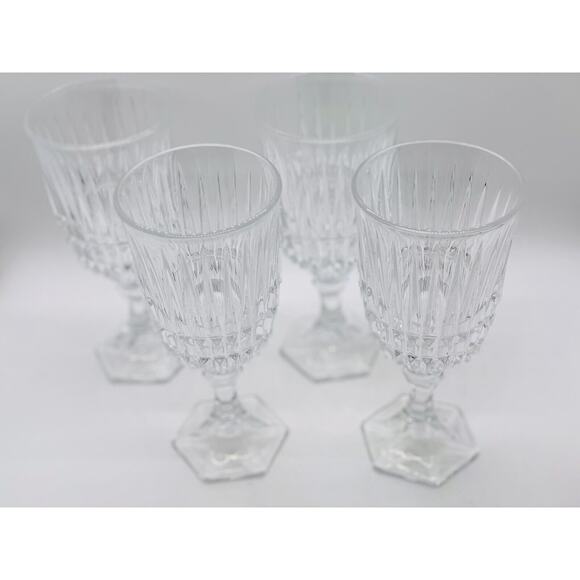 Fostoria Heritage Wine Glass set of 4 6oz 6 1/8" x 2 3/4" 147125 - Picture 3 of 8